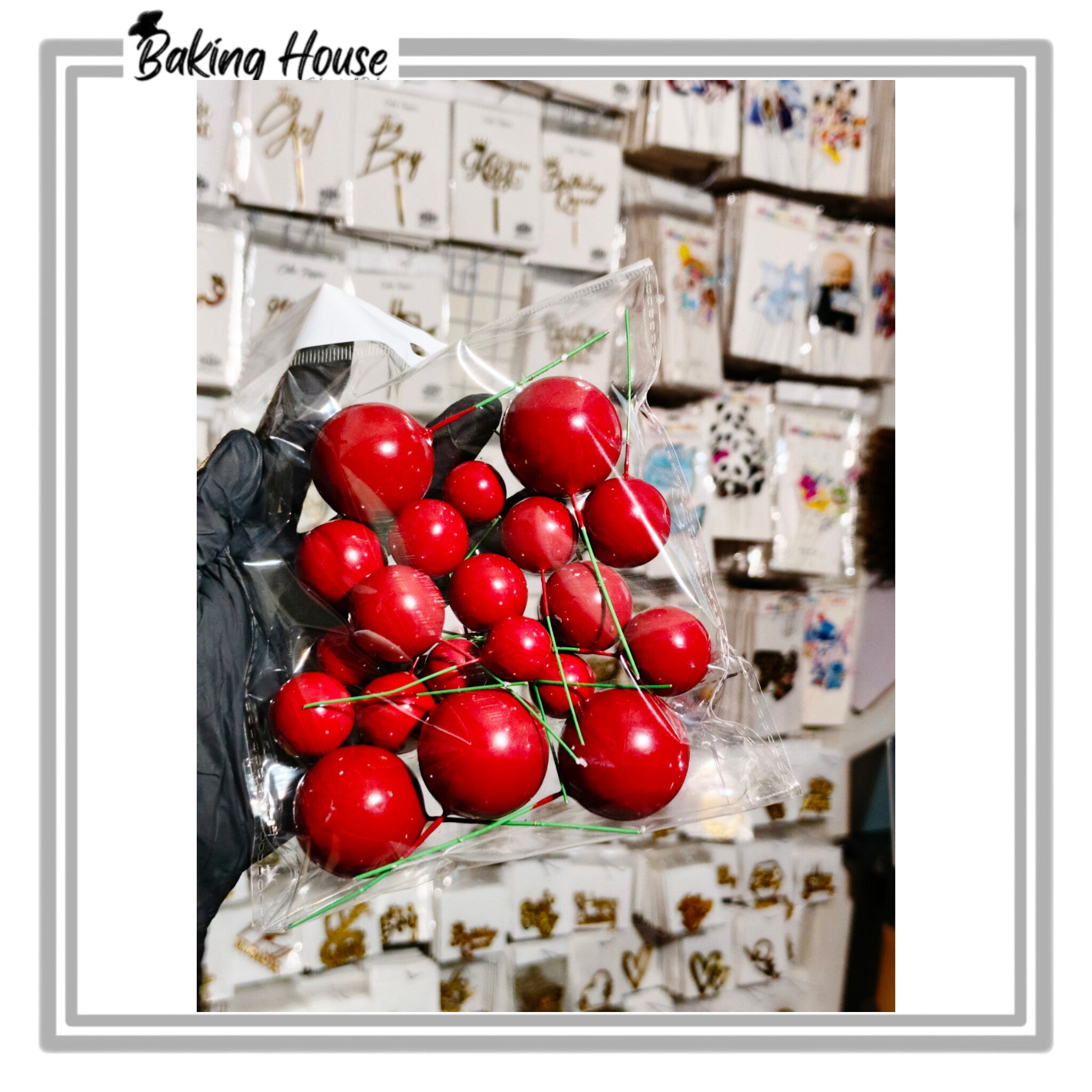 rn-image_picker_lib_temp_eac23fa4-04fe-45f8-8e51-d3fff99f9943-1.jpg 20pcs Mahroon Round Fox Balls For Cake Decorating - Image 1